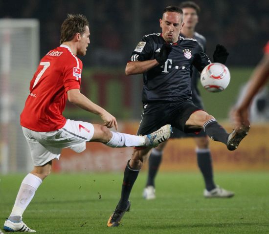 蘇亞雷斯和 蘇亞雷斯和