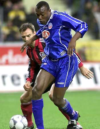 出了许多球 出了许多球